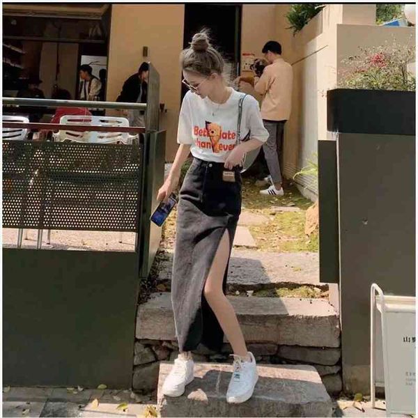 korean version of the large size thin black a-line skirt temperament street high waist split mid-length denim skirt
korean version of the large size thin black a-line skirt temperament street high waist split mid-length denim skirt