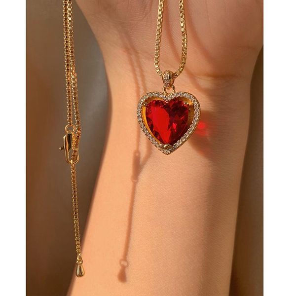 pendant necklaces love gem inlaid clavicle chain annual meeting evening gift necklace, Silver
pendant necklaces love gem inlaid clavicle chain annual meeting evening gift necklace, Silver
