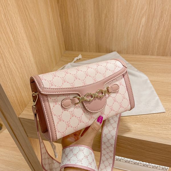 75% off net red texture small bag female new fashion printed broadband messenger popular temperament one shoulder square
75% off net red texture small bag female new fashion printed broadband messenger popular temperament one shoulder square