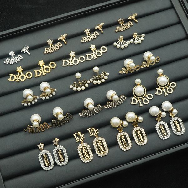 d signature / signature brass bee asymmetric earrings pearl square letter earrings women's net red live broadcast, Black
d signature / signature brass bee asymmetric earrings pearl square letter earrings women's net red live broadcast, Black