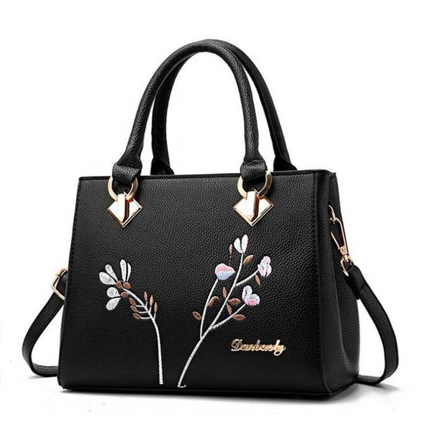 evening bags flowers embroidery women handbags cherry blossoms messenger lady female brand designer shoulder bag yzl03
evening bags flowers embroidery women handbags cherry blossoms messenger lady female brand designer shoulder bag yzl03