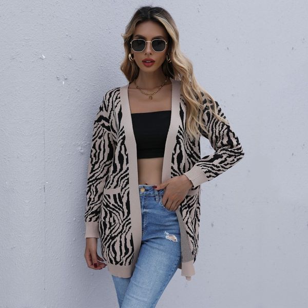 2021 autumn new sweater mid-length cardigan striped long-sleeved women, White;black
2021 autumn new sweater mid-length cardigan striped long-sleeved women, White;black