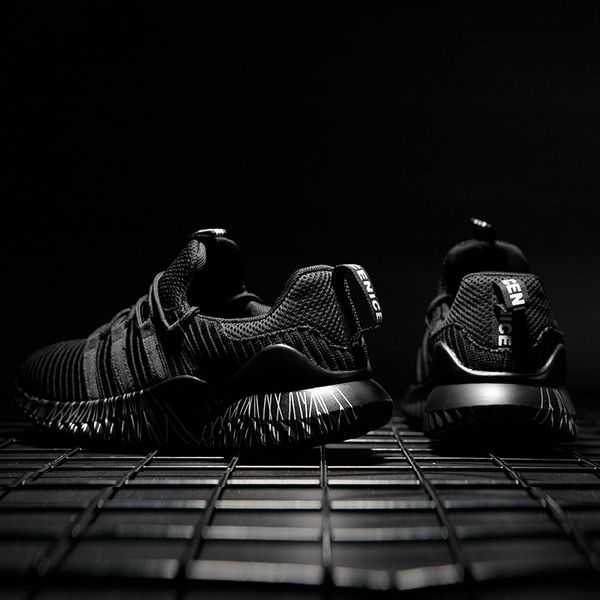 2021 men women knit running sports shoes pink grey breathable comfortable couples outdoor trainers sneakers size 35-46 y-h1503
2021 men women knit running sports shoes pink grey breathable comfortable couples outdoor trainers sneakers size 35-46 y-h1503