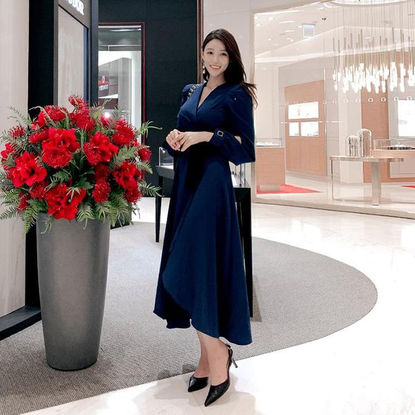 casual dresses 2021 women v neck with sashes solid long sleeve robe asymmetrical maxi spring woman streetwear dress vestidos, Black;gray 
casual dresses 2021 women v neck with sashes solid long sleeve robe asymmetrical maxi spring woman streetwear dress vestidos, Black;gray