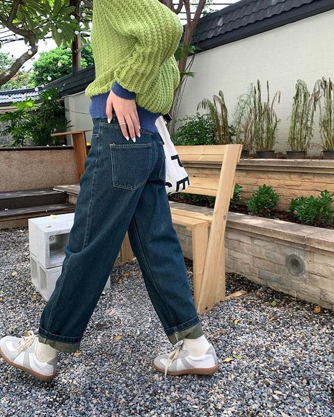women's jeans cmaz 2021 vintage high waist straight pants for women streetwear loose female denim buttons zipper ladies trouser, Blue
women's jeans cmaz 2021 vintage high waist straight pants for women streetwear loose female denim buttons zipper ladies trouser, Blue