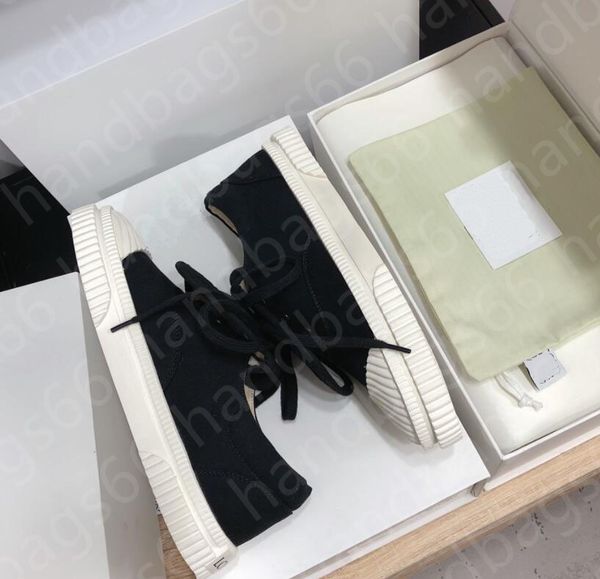 casual shoes shell head embroidered canvas shoes with large tongue super versatile high-density denim canvas fabric leather padding, Black
casual shoes shell head embroidered canvas shoes with large tongue super versatile high-density denim canvas fabric leather padding, Black