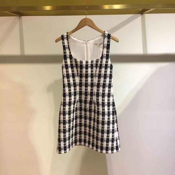 casual dresses plaid elegant slim sleeveless tweed dress female streetwear zipper high waist short fashion spaghetti strap lady, Black;gray
casual dresses plaid elegant slim sleeveless tweed dress female streetwear zipper high waist short fashion spaghetti strap lady, Black;gray