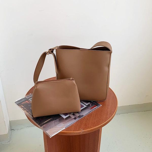 evening bags vintage pu leather shoulder crossbody for women 2021 fashion bucket tote ladies wide belt travel purses handbags
evening bags vintage pu leather shoulder crossbody for women 2021 fashion bucket tote ladies wide belt travel purses handbags