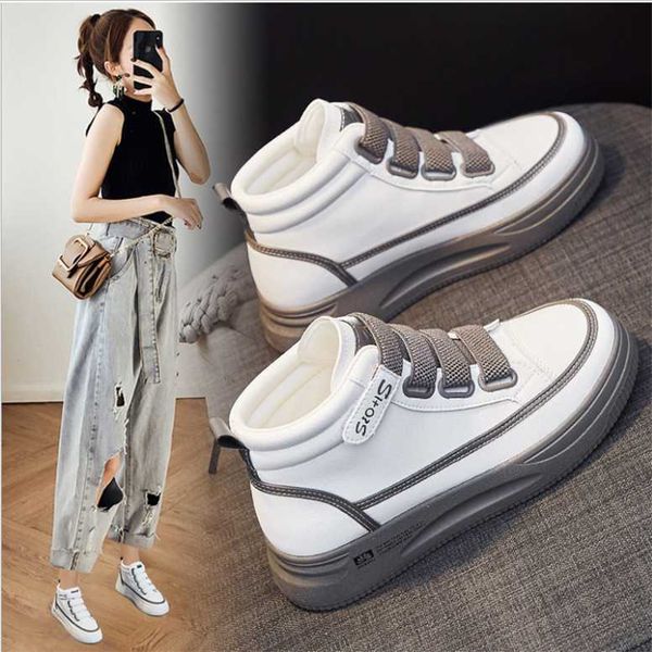 women's chunky sneakers thick bottom platform flat shoes vulcanize fashion breathable casual running shoe for woman female 2021
women's chunky sneakers thick bottom platform flat shoes vulcanize fashion breathable casual running shoe for woman female 2021