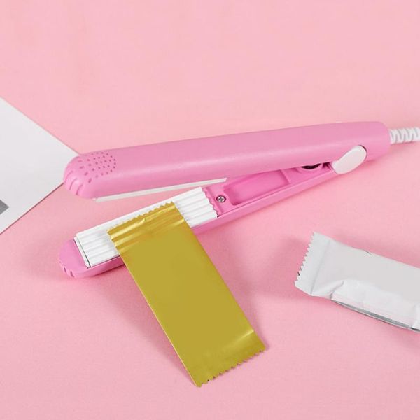 vacuum portable bag clips handheld mini electric heat sealing machine seal packing plastic impulse
vacuum portable bag clips handheld mini electric heat sealing machine seal packing plastic impulse