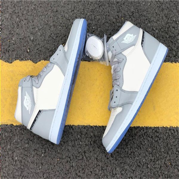 1 pn original white box low basketball 2020 sail wolf grey man authentic dust high mens trainers sports sneakers with shoes og gqxtl
1 pn original white box low basketball 2020 sail wolf grey man authentic dust high mens trainers sports sneakers with shoes og gqxtl