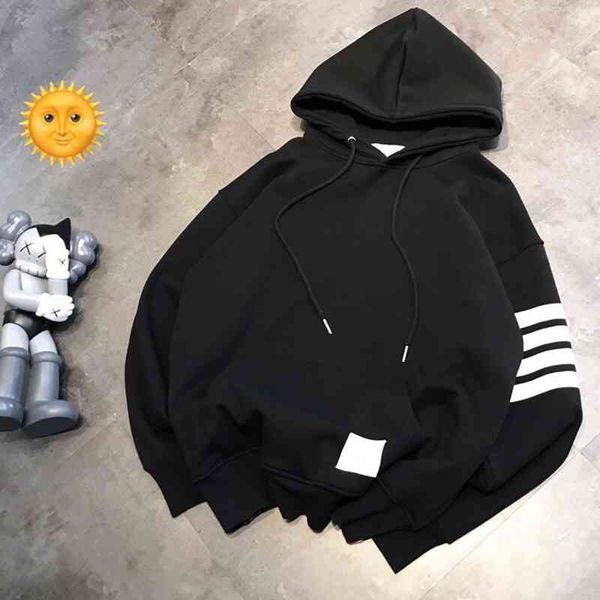 couple's classic yarn dyed four bar loose casual versatile silver plush hooded pullover, Black
couple's classic yarn dyed four bar loose casual versatile silver plush hooded pullover, Black