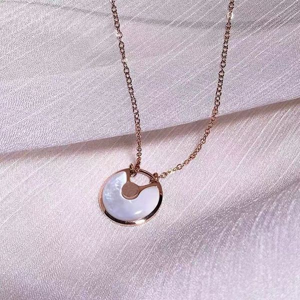 fashion all-match classic necklace ladies beautiful sterling silver round necklace exquisite packaging
fashion all-match classic necklace ladies beautiful sterling silver round necklace exquisite packaging
