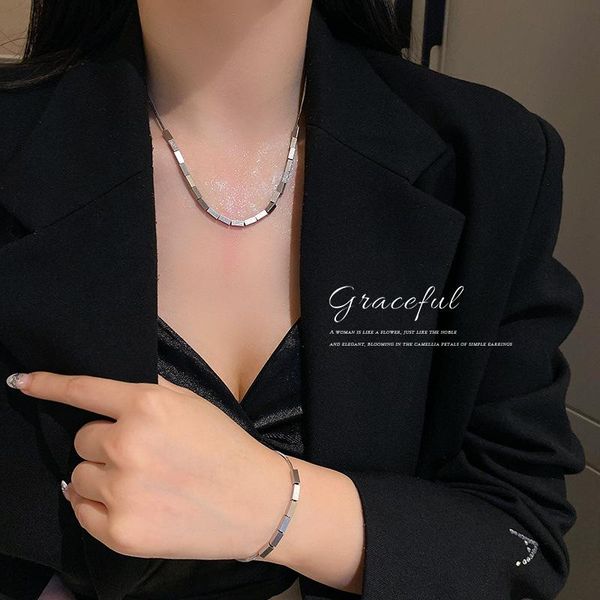 chains fashion titanium hollow out geometric necklace women cold vintage clavicle chain for jewelry wholesale by-409, Silver
chains fashion titanium hollow out geometric necklace women cold vintage clavicle chain for jewelry wholesale by-409, Silver