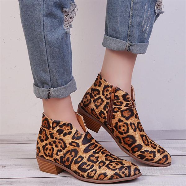 boots 2021 fall/winter large size thick heel short ladies leopard fashionable and comfortable single, Black
boots 2021 fall/winter large size thick heel short ladies leopard fashionable and comfortable single, Black
