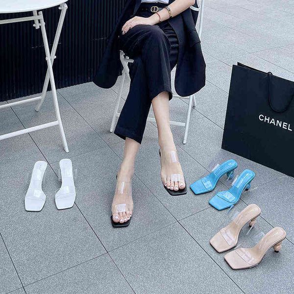 sandals women shoes designer personality open toe middle heeled slippers beach casual transparent crystal band high heels 220307, Black
sandals women shoes designer personality open toe middle heeled slippers beach casual transparent crystal band high heels 220307, Black