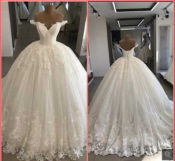 2021 robe de mariage real p wedding dresses ball gown off the shoulder v neck princess bride dress lace appliques beaded puffy vintage brida, White
2021 robe de mariage real p wedding dresses ball gown off the shoulder v neck princess bride dress lace appliques beaded puffy vintage brida, White