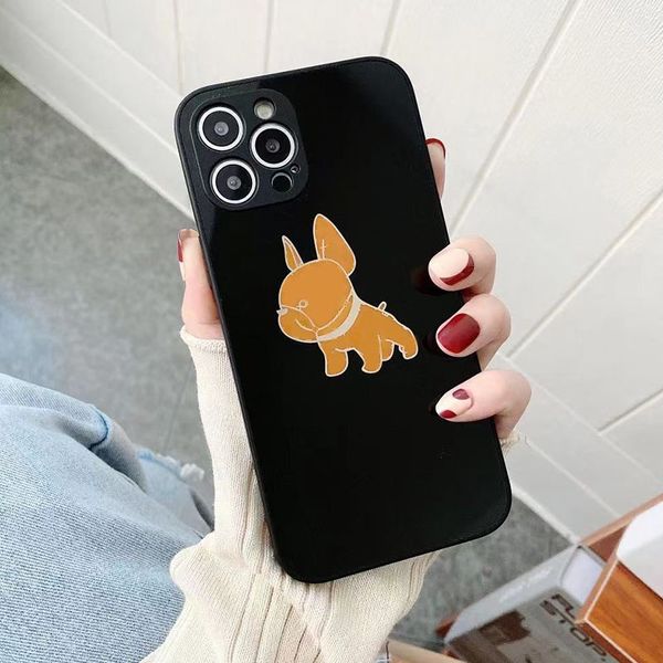 fashion luxurys iphone cases designers 12 phone case for plus 7 8 p x xs max xr 11 se2020 pro phones cover with screen protector 21052001xs
fashion luxurys iphone cases designers 12 phone case for plus 7 8 p x xs max xr 11 se2020 pro phones cover with screen protector 21052001xs