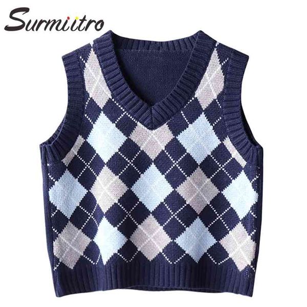 super quality spring autumn knitted sweater vest women v neck sleeveless blue plaid short female waistcoat 210421, Black;white
super quality spring autumn knitted sweater vest women v neck sleeveless blue plaid short female waistcoat 210421, Black;white