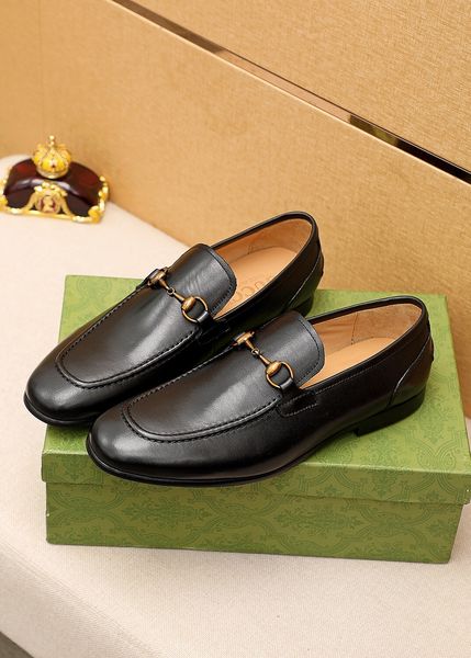 2022 men business genuine leather dress shoes brand designer casual loafers slip-on british style gentlemen flats party wedding dress shoes, Black
2022 men business genuine leather dress shoes brand designer casual loafers slip-on british style gentlemen flats party wedding dress shoes, Black