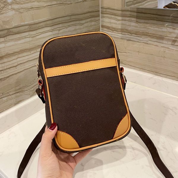 men bag classic messenger bag mens handbag purse old flower genuine leather crossbody shoulder bags mens tote wallet phone bag clutch
men bag classic messenger bag mens handbag purse old flower genuine leather crossbody shoulder bags mens tote wallet phone bag clutch