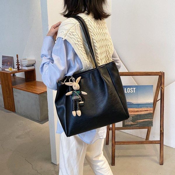 shoulder bags 2021casual women large capacity female big totes designer luxury soft pu leather lady purses and handbag
shoulder bags 2021casual women large capacity female big totes designer luxury soft pu leather lady purses and handbag