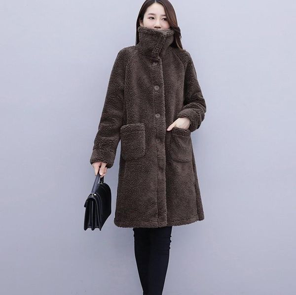 women's trench coats 2021 fashion winter women fur jacket loose long overcoat high imitation lamb wool thick warm female, Tan;black
women's trench coats 2021 fashion winter women fur jacket loose long overcoat high imitation lamb wool thick warm female, Tan;black