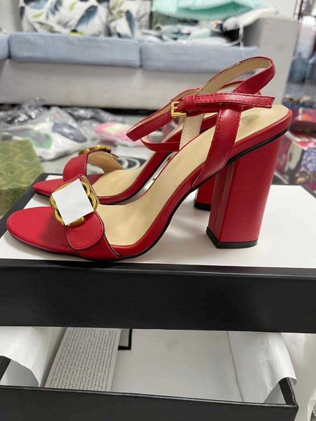2021 shoe high heeled designer sandals coarse heel leather suede woman shoes metal buckle parties 10cm belt lady sandal gglvff&#, Black
2021 shoe high heeled designer sandals coarse heel leather suede woman shoes metal buckle parties 10cm belt lady sandal gglvff&#, Black