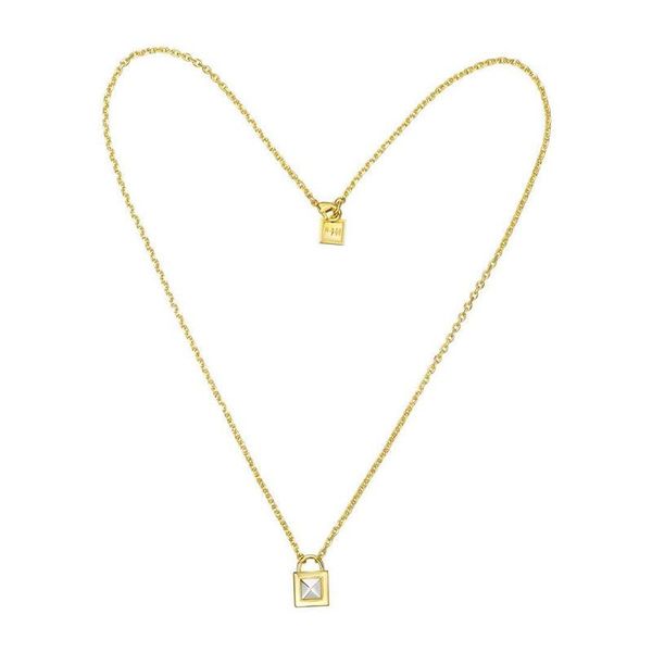 pendant necklaces three-dimensional lock necklace gradually silver copper daily commuter jewelry fashion street shooting
pendant necklaces three-dimensional lock necklace gradually silver copper daily commuter jewelry fashion street shooting
