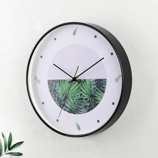 wall clocks modern simple silent clock living room bedroom quartz decorative nordic light luxury metal watch 12 inch
wall clocks modern simple silent clock living room bedroom quartz decorative nordic light luxury metal watch 12 inch