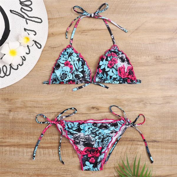 halter bikini female swimsuit women swimwear two-pieces set ruffled frilled floral print bather bathing suit swim clothes women's, White;black
halter bikini female swimsuit women swimwear two-pieces set ruffled frilled floral print bather bathing suit swim clothes women's, White;black