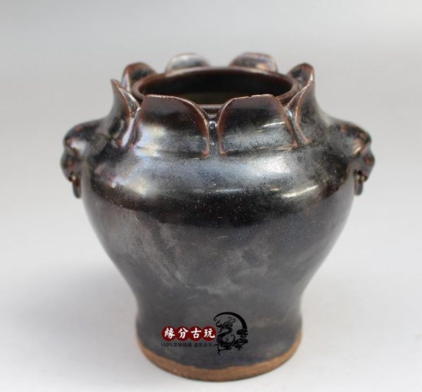 vases antique collection jingdezhen blue and white porcelain lace mouth altar jar decoration
vases antique collection jingdezhen blue and white porcelain lace mouth altar jar decoration