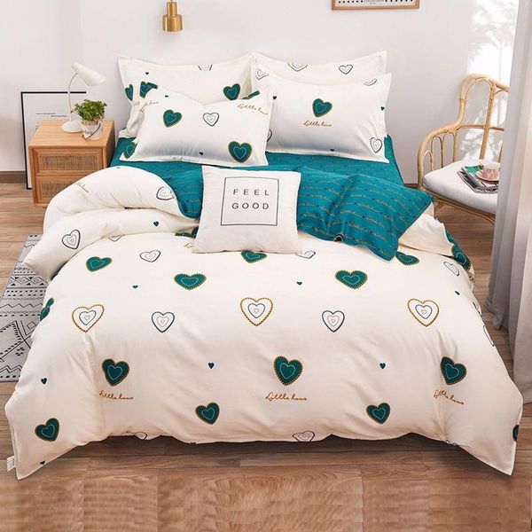 bedding sets 100% skin-friendly four-piece bed sheet quilt cover three-piece single in student dormitory
bedding sets 100% skin-friendly four-piece bed sheet quilt cover three-piece single in student dormitory