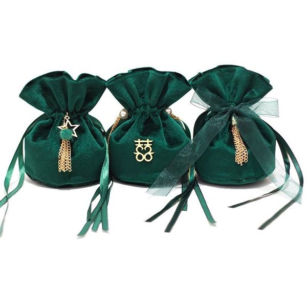 gift wrap 2021 luxury green theme velvet bags eyelashes makeup lipstick drawstring pouches colorful candy bag contain
gift wrap 2021 luxury green theme velvet bags eyelashes makeup lipstick drawstring pouches colorful candy bag contain