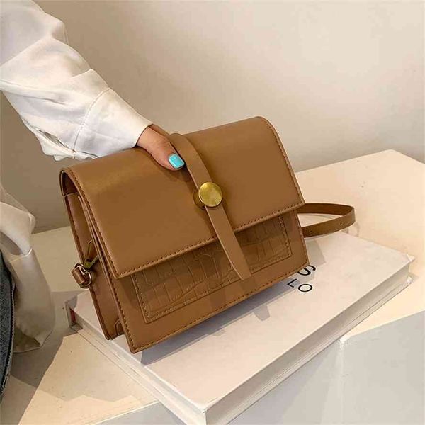 2021 new shoulder korean fashion ins crocodile grain, small square bag, tiktok, women's bag.
2021 new shoulder korean fashion ins crocodile grain, small square bag, tiktok, women's bag.