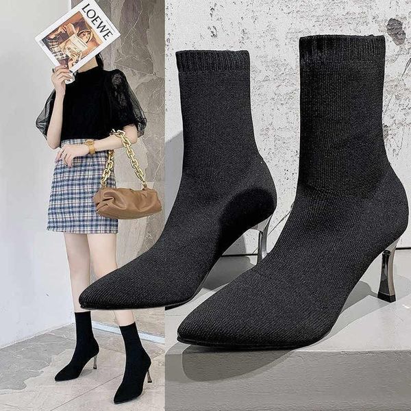 boots 2021 fashion spring and autumn women's black ankle socks elastic thick high heels pointed toe shoes 35-40
boots 2021 fashion spring and autumn women's black ankle socks elastic thick high heels pointed toe shoes 35-40
