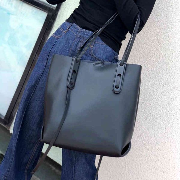 designer bags2021 new tote bag soft leather hit color net celebrity fashion trendy ladies large capacity versatile single shoulder durablelu
designer bags2021 new tote bag soft leather hit color net celebrity fashion trendy ladies large capacity versatile single shoulder durablelu