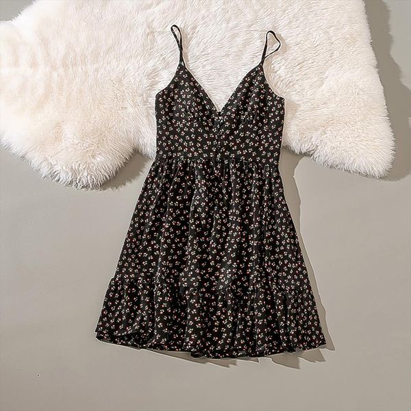 french small flower print women dresses chiffon elegant strapless v neck vintage summer vestidos korean, Black;gray
french small flower print women dresses chiffon elegant strapless v neck vintage summer vestidos korean, Black;gray