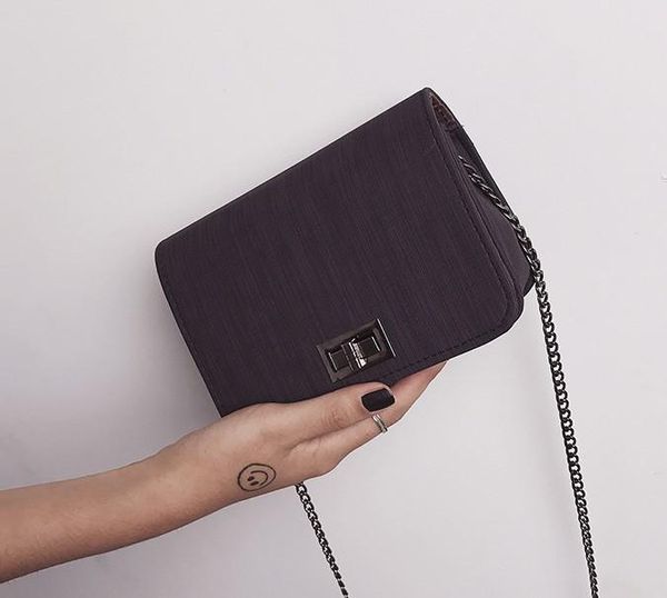 luxury handbags women bags sacs à bandoulière pu cuir vert noir rose worean version sauvage petit messenger bag bolsa feminina shoulder
luxury handbags women bags sacs à bandoulière pu cuir vert noir rose worean version sauvage petit messenger bag bolsa feminina shoulder