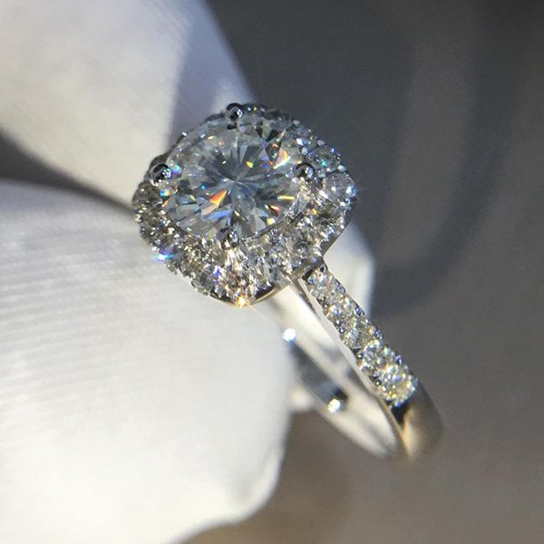 cluster rings 14 k white gold 2 s vs1 moissanite anillos de jewelry bizuteria gemstone for women bijoux femme 925 box, Golden;silver
cluster rings 14 k white gold 2 s vs1 moissanite anillos de jewelry bizuteria gemstone for women bijoux femme 925 box, Golden;silver