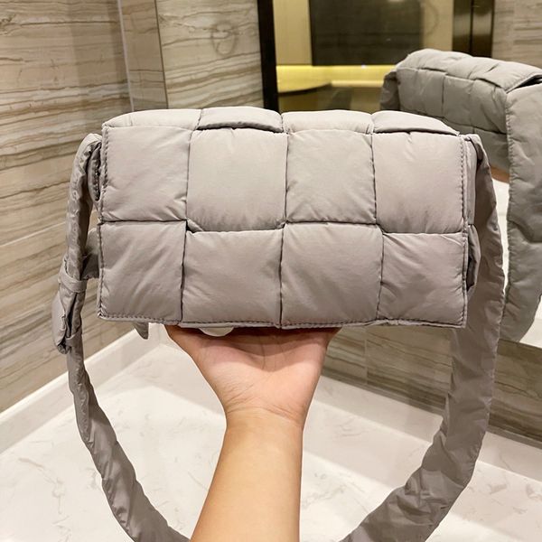 designer shoulder bags cross body luxury crossbody bag high-quality canvas fashion brand high-capacity 4 different colors luxurious bag
designer shoulder bags cross body luxury crossbody bag high-quality canvas fashion brand high-capacity 4 different colors luxurious bag