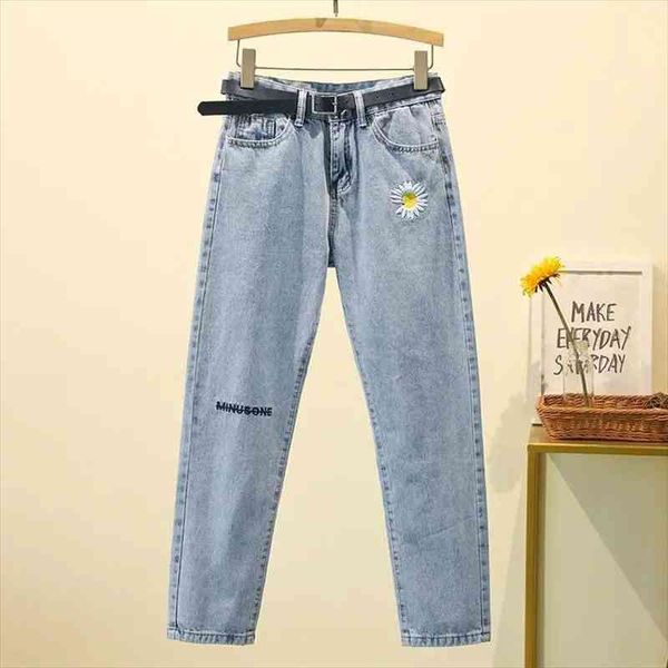 small chrysanthemum embroidery high waist womens jean y2k retro streetwear super stretch for women summer plus size, Blue
small chrysanthemum embroidery high waist womens jean y2k retro streetwear super stretch for women summer plus size, Blue