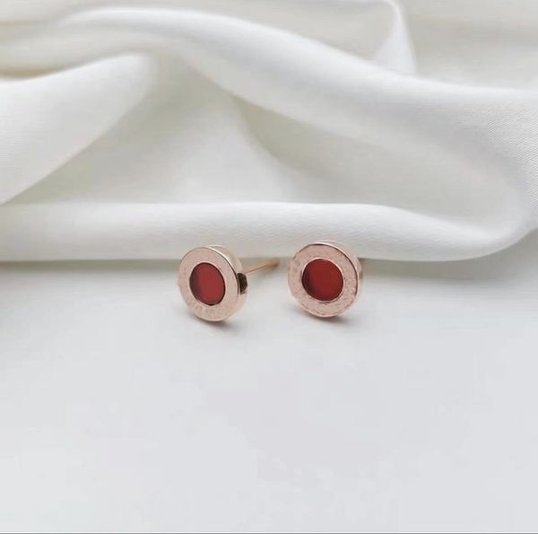 creative fashion female earring on the back of luxury designer jewelry stud earrings two choices, White
creative fashion female earring on the back of luxury designer jewelry stud earrings two choices, White