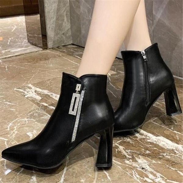 boots winter warm fashion short women's outdoor shoes side zip square high heel pointed leather motorcycle beige black
boots winter warm fashion short women's outdoor shoes side zip square high heel pointed leather motorcycle beige black