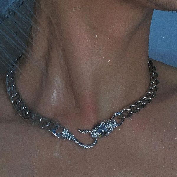 chokers 2021 gothic shiny rhinestone thick chain necklace snake head choker for women men punk jewelry fashion, Golden;silver
chokers 2021 gothic shiny rhinestone thick chain necklace snake head choker for women men punk jewelry fashion, Golden;silver