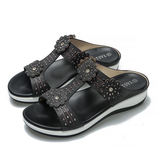 slippers 2021 women pu non-slip wear-resistant beach shoes woman rhinestone women's summer size 35-41 zapatos de mujer, Black
slippers 2021 women pu non-slip wear-resistant beach shoes woman rhinestone women's summer size 35-41 zapatos de mujer, Black