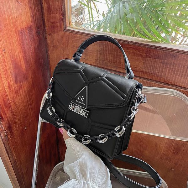 evening bags 2021 detachable shoulder strap simple casual messenger bag trend all-match handbag big tide
evening bags 2021 detachable shoulder strap simple casual messenger bag trend all-match handbag big tide