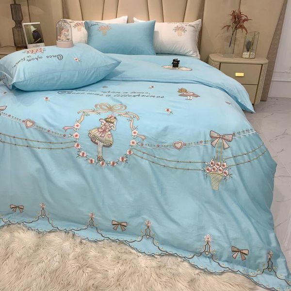 bedding sets luxury floral comforter/quilt duvet cover set with flat fitted sheet, sky blue white king size beding
bedding sets luxury floral comforter/quilt duvet cover set with flat fitted sheet, sky blue white king size beding