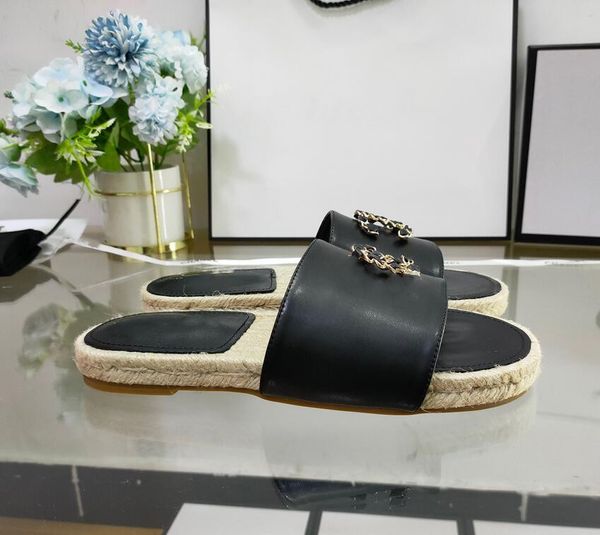 sandals fashion women's casual summer leather beach shoes female peep toe slippers metal letters slipper c3302, Black
sandals fashion women's casual summer leather beach shoes female peep toe slippers metal letters slipper c3302, Black