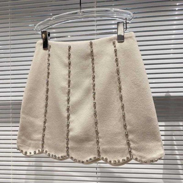 deat autumn summer women style fashion diamond decoration high waist a-line casual woolen cloth mini skirt rc878 210709, Black
deat autumn summer women style fashion diamond decoration high waist a-line casual woolen cloth mini skirt rc878 210709, Black